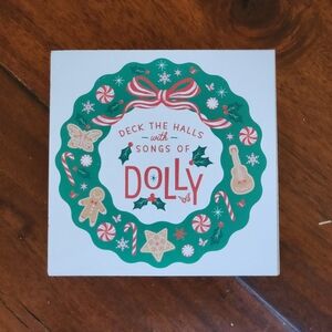 Dolly Parton Holiday Decor 'Deck The Halls With Songs Of Dolly' Green Red White